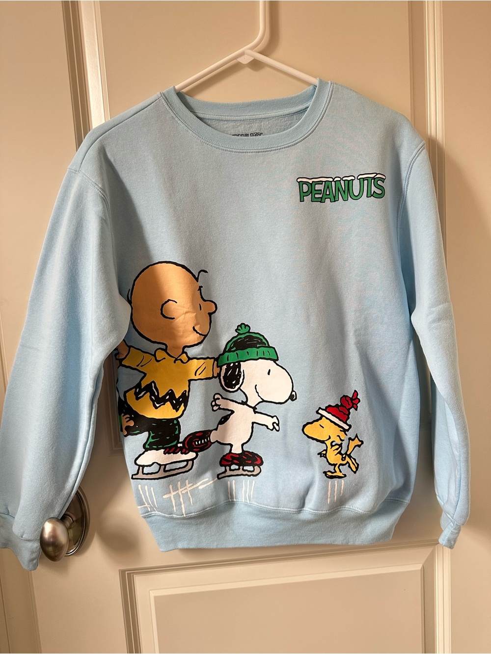 Peanuts sweatshirt